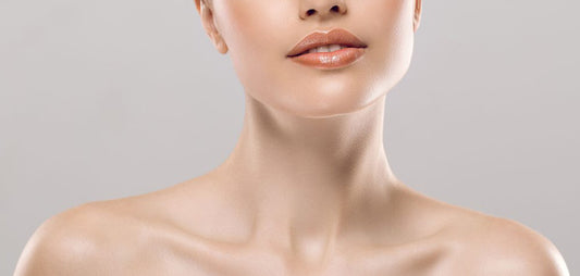 what causes saggy neck